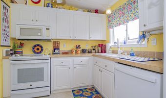 818 Thrush Cir, Barefoot Bay, FL 32976