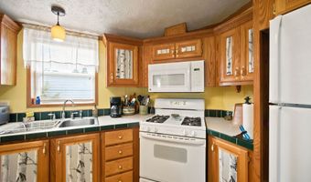 37 Circle Dr, Belmont, NH 03220