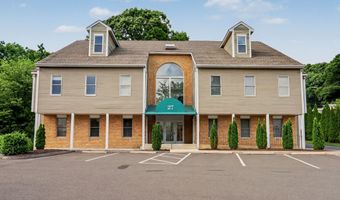 27 Mill Plain Rd 4, Danbury, CT 06811