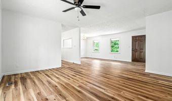 44 CAROL St, Alexander City, AL 35010