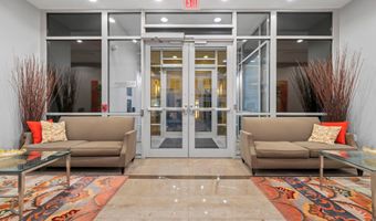 820 N POLLARD St 307, Arlington, VA 22203