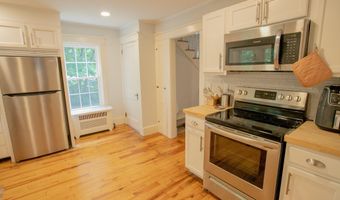 27 Princeton St, Bangor, ME 04401