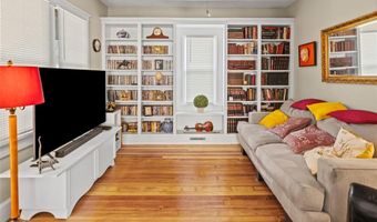 607 Milton Rd, Alton, IL 62002