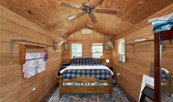 219 E Clinton St, Autryville, NC 28318