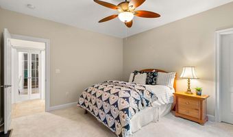 12 Amber Ln, Bedford, NH 03110