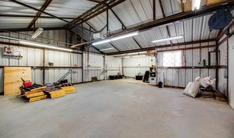 1107 NW 3rd St, Andrews, TX 79714