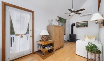 71 Willow Rd, Charlestown, RI 02813