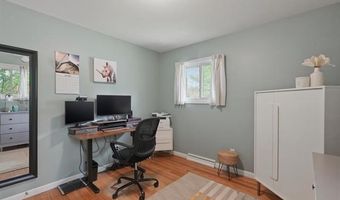 1061 Western Dr, Ann Arbor, MI 48103