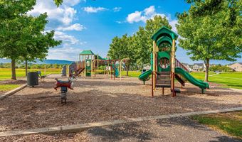 5516 YOUNG FAMILY Trl W, Adamstown, MD 21710