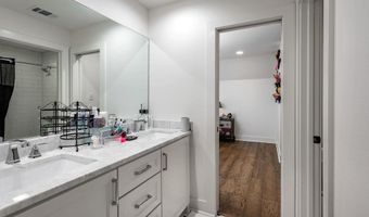 920 Caddo Dr, Benton, AR 72019