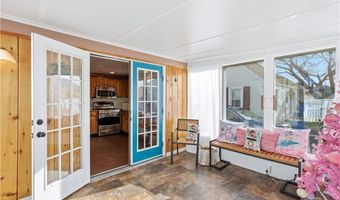 38 Bridgton Rd, Cranston, RI 02910