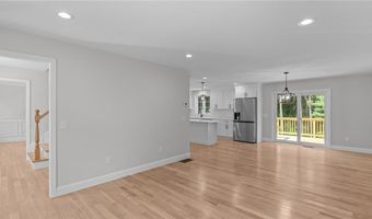 62 Orchard Ave, Johnston, RI 02919