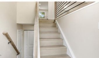60 Woodland Rd, Bayville, NJ 08721