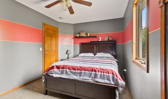 1331 N Finlandia Way, Albion, IN 46701