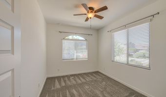 318 W STRIDING EDGE Dr, San Tan Valley, AZ 85140