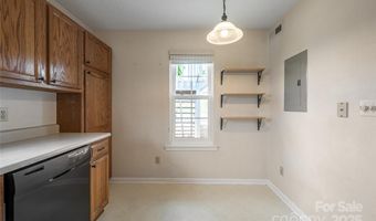 4805 Breakers Ln, Asheville, NC 28806