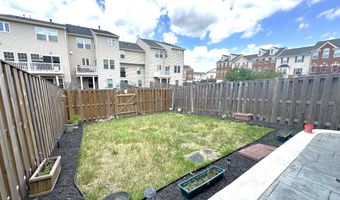 25795 CLAIRMONT MANOR Sq, Aldie, VA 20105