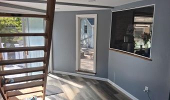 81 Union Ave, Amityville, NY 11701