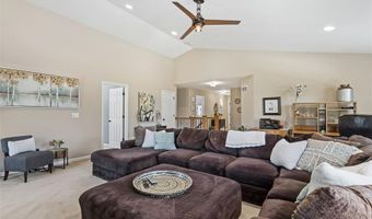 14454 Sunset Forest Ct, Ballwin, MO 63011