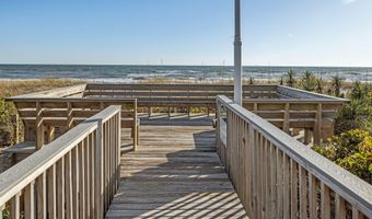 2305 W Ft Macon Rd 101, Atlantic Beach, NC 28512