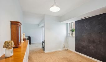 21 SILVERWOOD Cir #4, Annapolis, MD 21403