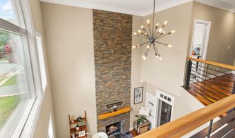 4226 40TH St N, Arlington, VA 22207