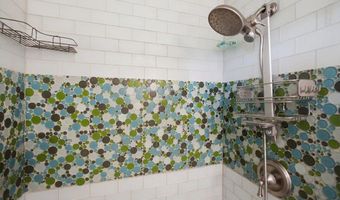 111 KAHULUI BEACH Rd A426, Kahului, HI 96732