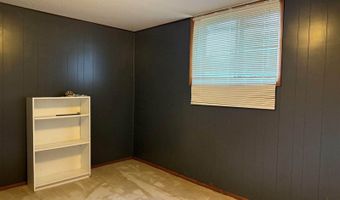 540 S 8th St, Akron, IA 51001