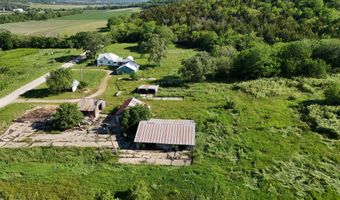 762 E 1100 Rd, Baldwin City, KS 66006