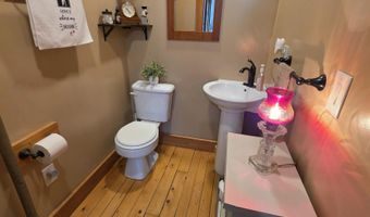 2 Green St, Barre, VT 05641