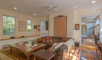 7 Greenway Ct, Bar Harbor, ME 04609