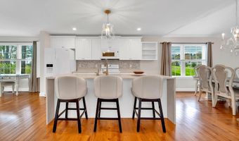 5 Sunset Ln A, Brentwood, NH 03833