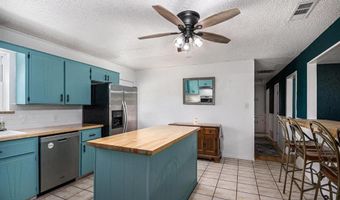 2268 Tanglewood St, Weatherford, TX 76085