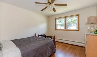 39 Fairview Ave, East Providence, RI 02914