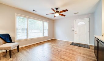 706 W GLEBE Rd, Alexandria, VA 22305