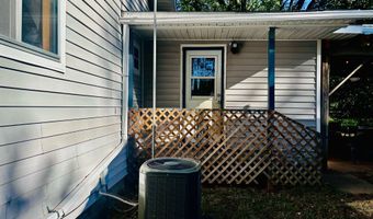922 S Oak Ave, Aurora, MO 65605