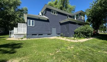 1007 5th St, Britton, SD 57430