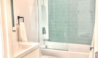 110 S 15th St 1, Airville, PA 15203