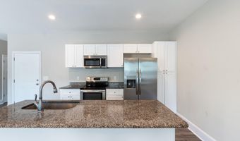 856 Ducks Lndg, Aberdeen, NC 28315