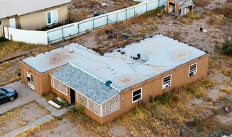 408 S 11th St, Carlsbad, NM 88220