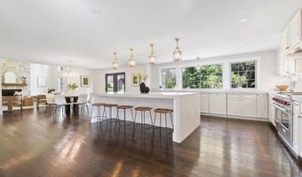 6 Robandy Rd, Andover, MA 01810