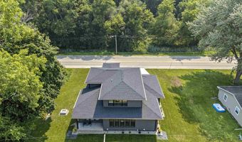 2257 E SHORE Dr, Green Bay, WI 54302