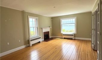 41 Walcott Ave, Jamestown, RI 02835