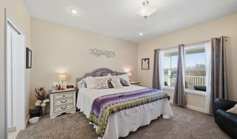 907 S 25th St, Beatrice, NE 68310