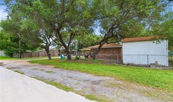 1638 W Palm Dr, Aransas Pass, TX 78336