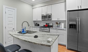 143 N KENWOOD Ave, Baltimore, MD 21224