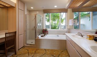 68-1375 PAUOA Rd G1, Kamuela, HI 96743