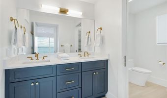 511 Ocean Ave, Newport, RI 02840