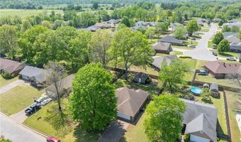 633 Meadowbrook Dr, Alma, AR 72921