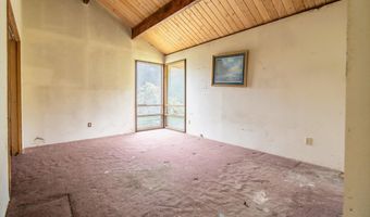 70 N Lanikai Pl, Haiku, HI 96708
